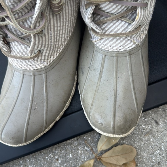 Sperry Saltwater Seersucker Grey Boots Women’s Size 6.5 GUC Side Zipper - Picture 3 of 6